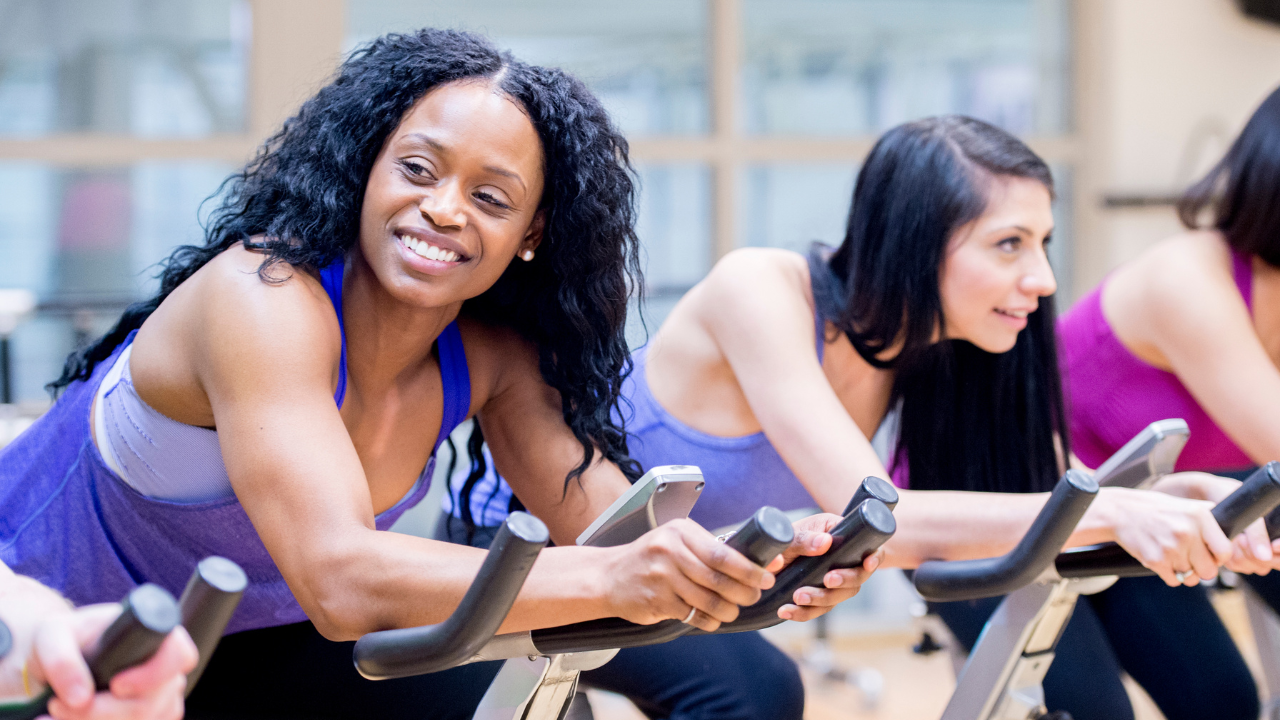 What are the benefits of moderate versus high intensity exercise levels?